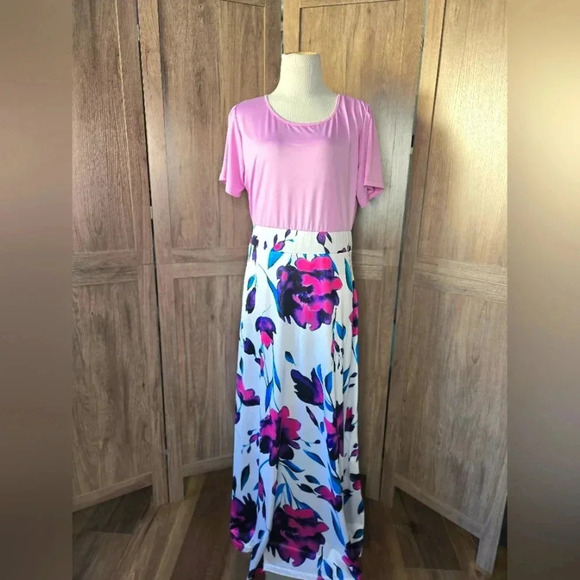 Dresses & Skirts - Women maxi pink flowers dress 3XL